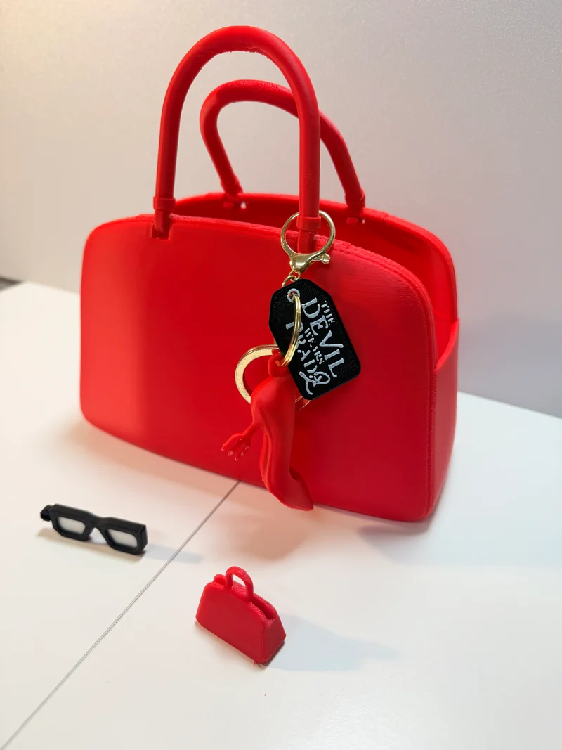 Set "Il Diavolo Veste Prada" in Stampa 3D – Borsa Organizer, Portachiavi e Accessori