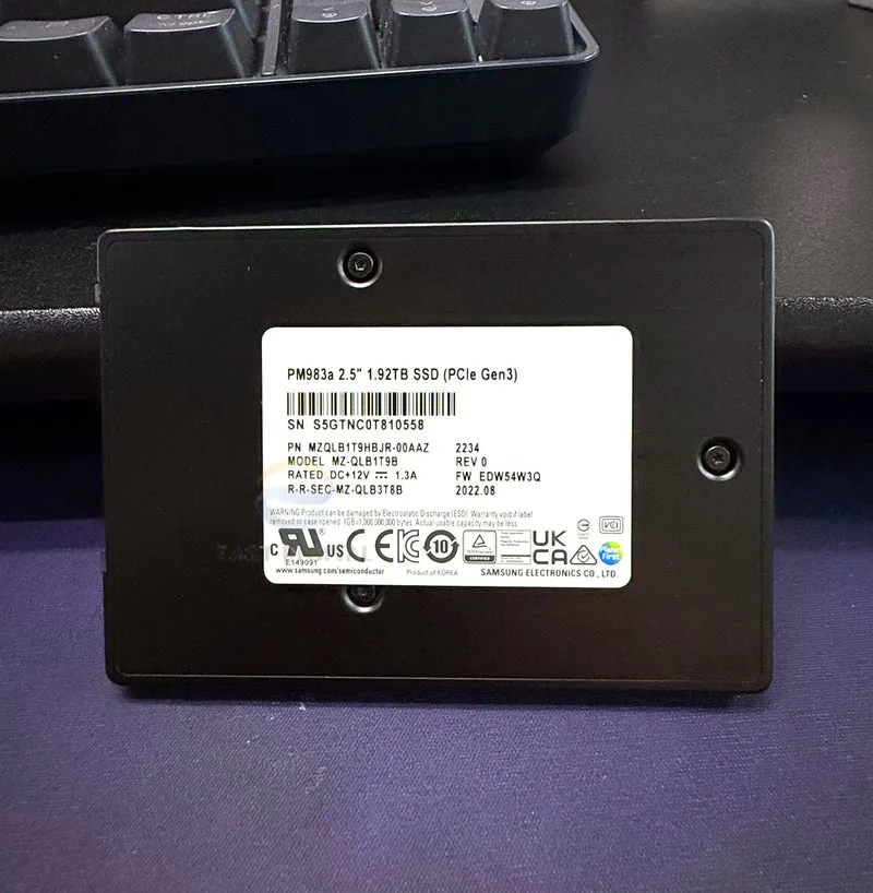 Samsung MZ-QLB1T9B PM983a 1.92TB 2.5" U.2 NVMe PCIe3.0 NVMe Solid State Drive