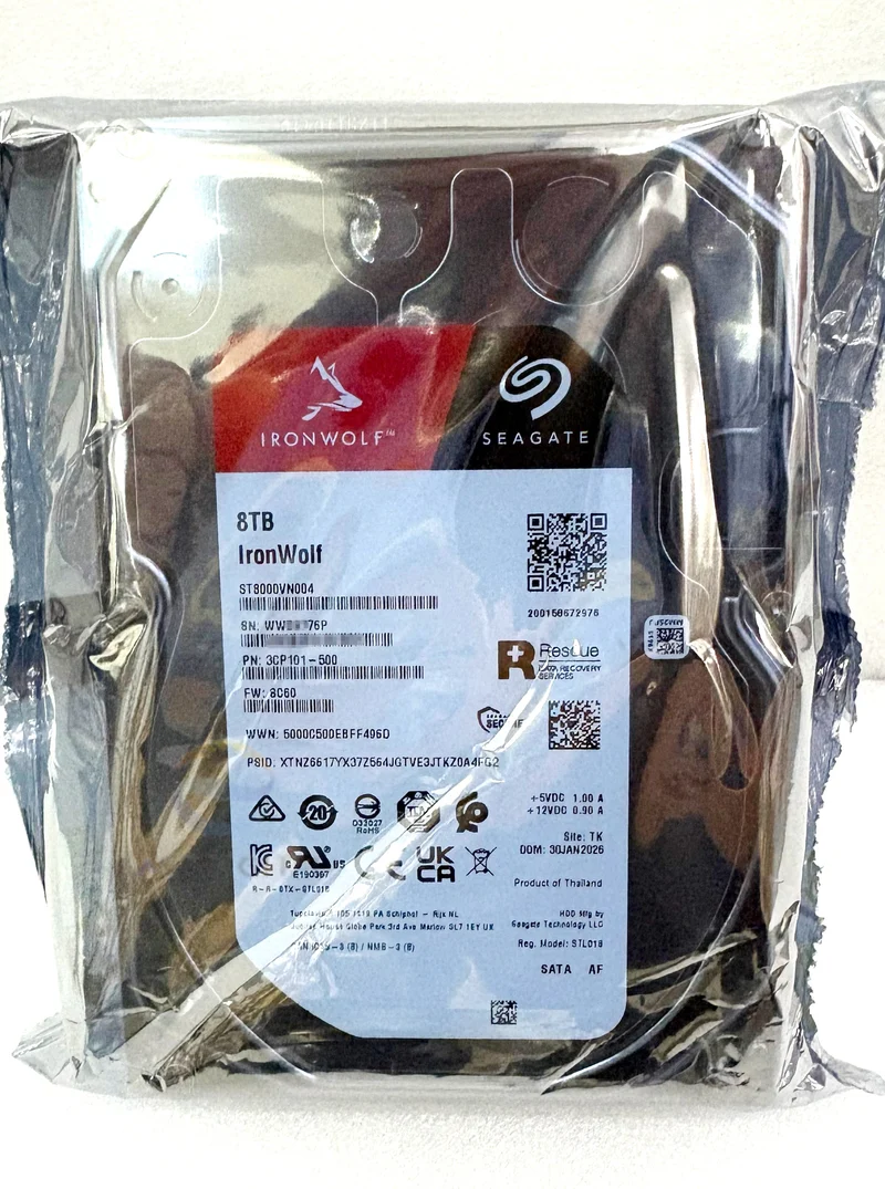 Seagate IronWolf ST8000VN004 8TB 3.5" NAS 7200RPM 256MB SATA 6Gb/s Hard Drive