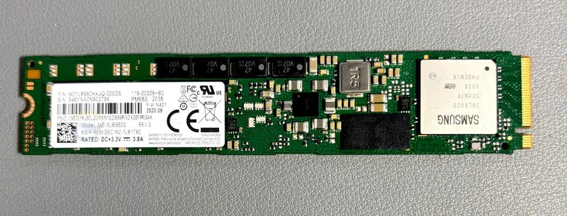 Samsung MZ-1LB9600 PM983 960GB 2.5" M.2 PCIe3 NVMe MZ1LB960HAJQ-000G5 SSD