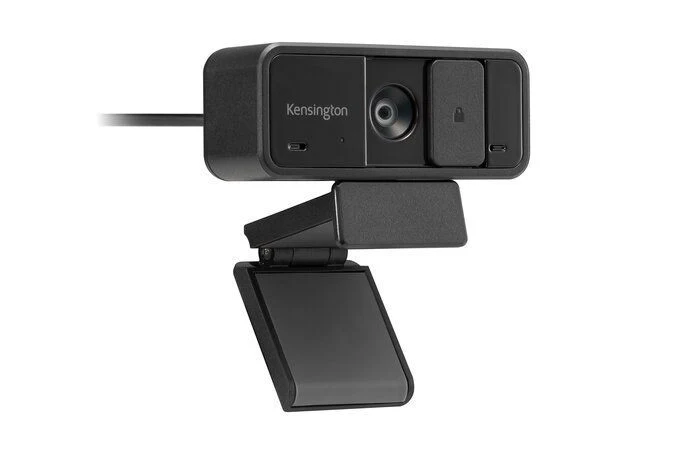 Kensington Webcam grandangolare con fuoco fisso W1050 1080p [K80251WW]