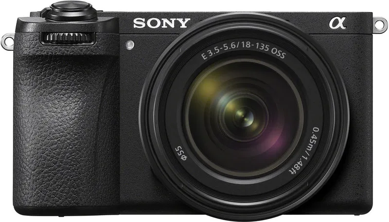 Sony Alpha ILCE-6700 + 18-135mm