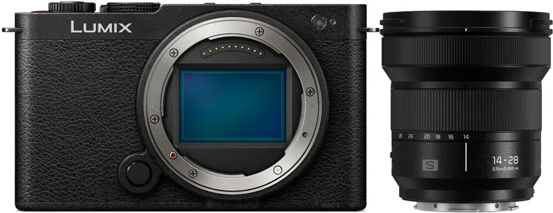 Panasonic DC-S9 black + Lumix S 14-28mm f/4.0-5.6 Macro