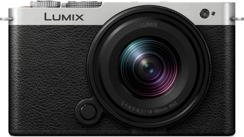 Panasonic Lumix DC-S9 silver/black + S 18-40mm f/4.5-6.4