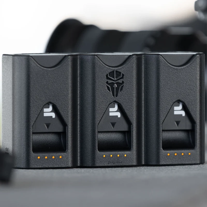 Jupio caricabatteria Pr1me Tri-Charge per Panasonic DMW-BLK22