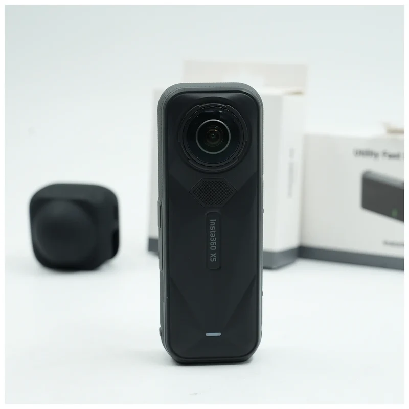 Insta360 X5 ( Usato)