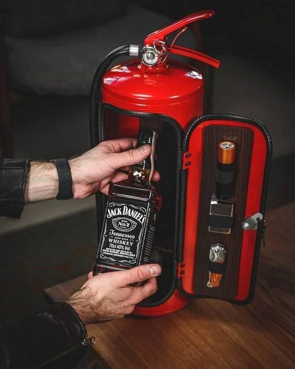 Feuerlöscher Minibar | Abschließbare Deko-Bar | Hingucker für Die Hausbar | FireBar