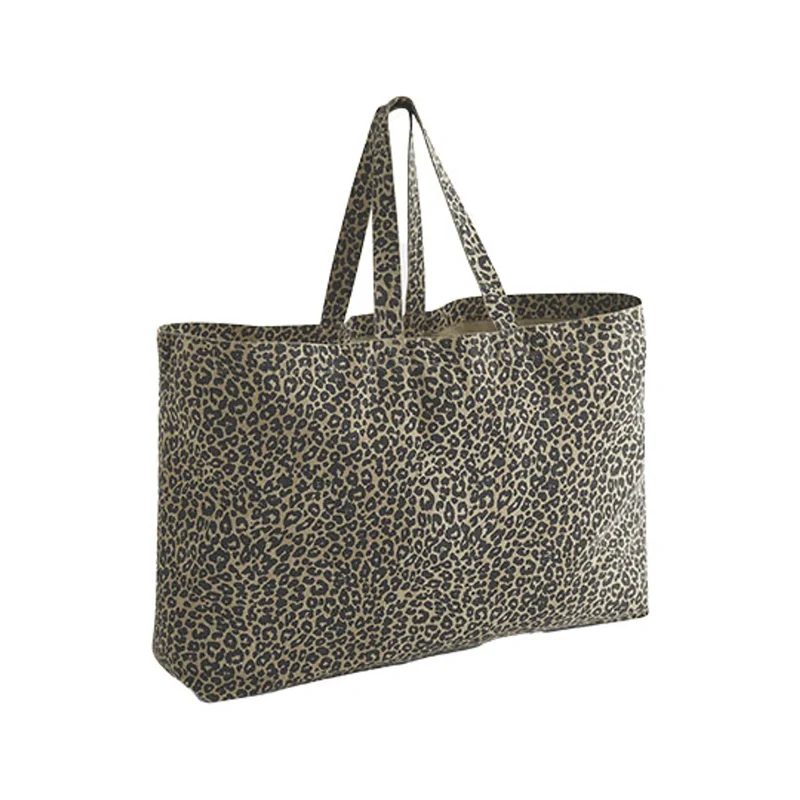 Borsa tote oversize in tela con stampa leopardata