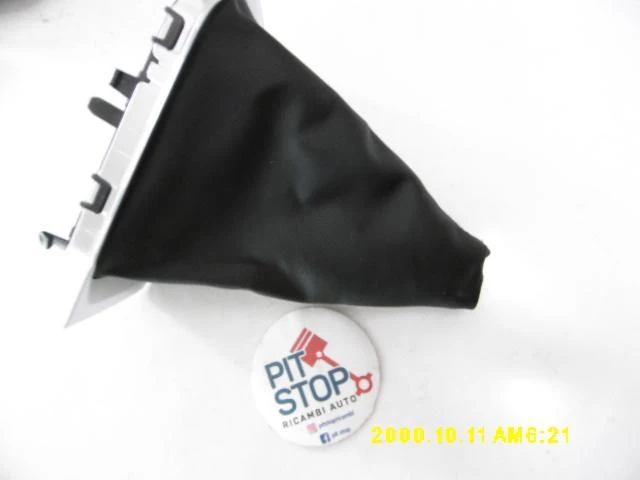 969350115R CUFFIA LEVA CAMBIO MARCE RENAULT CLIO V 744472